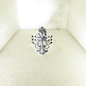Elegant Silver Cross Ring